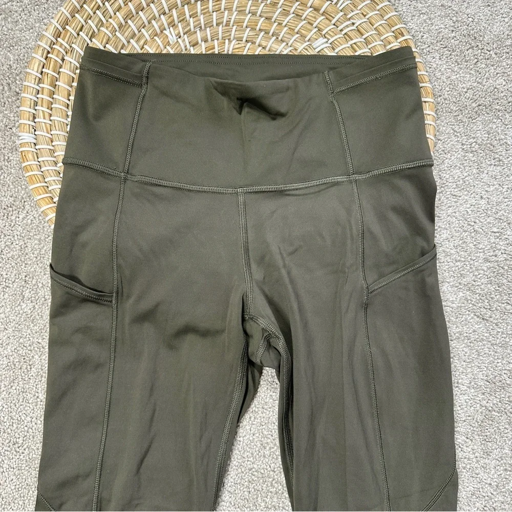 Lululemon Women’s Fast & Free Crop II Nulux 19